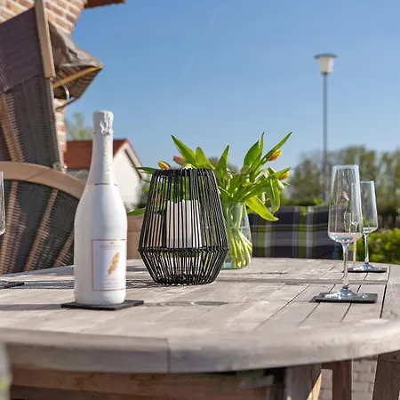 Meerzeit Holiday home *